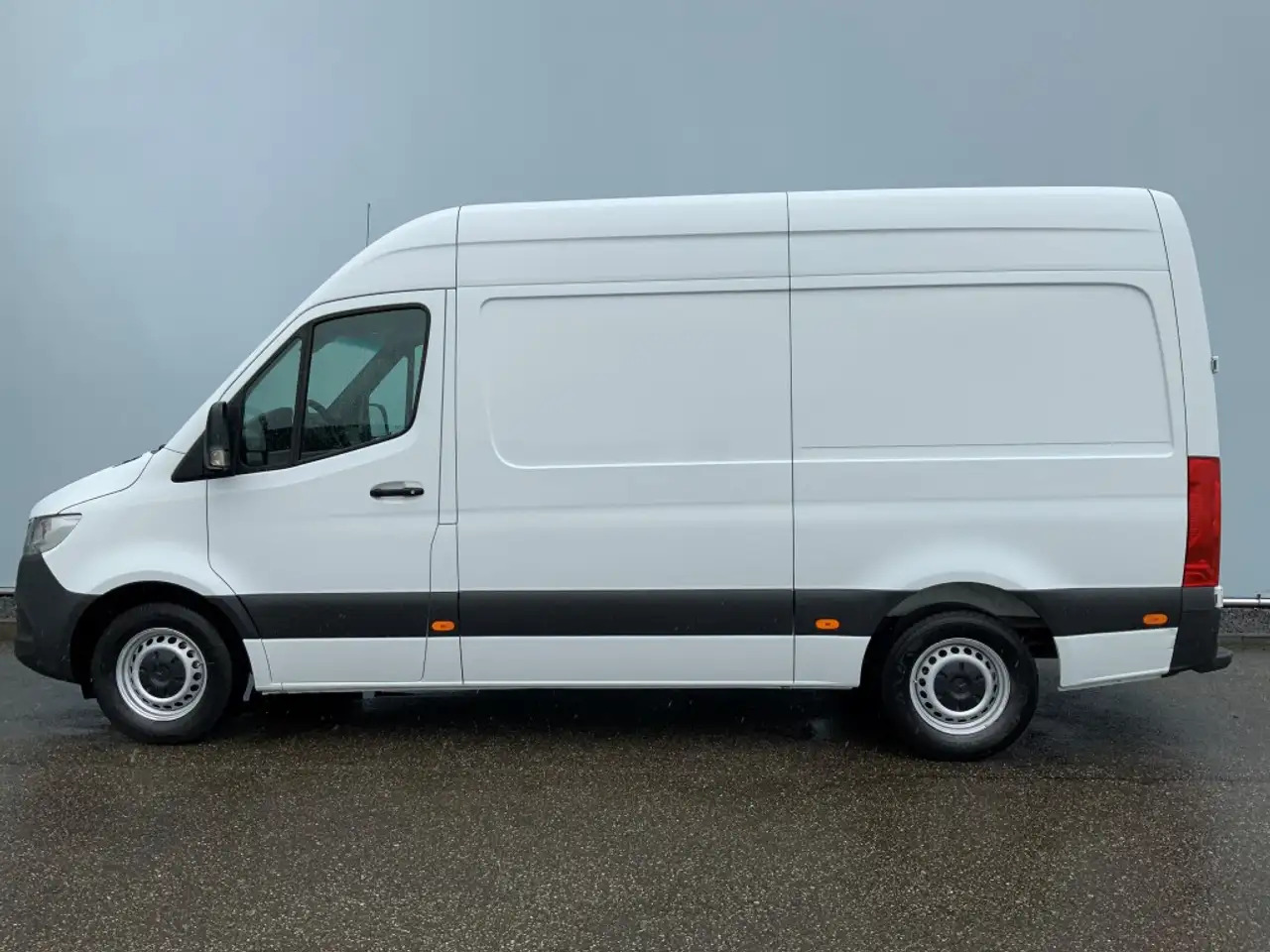 Mercedes-Benz Sprinter 316 2.2 CDI 366 L2 H2 Airco 2 Zits Euro 6 - Gesloten bestelwagen: afbeelding 4 Mercedes-Benz Sprinter 316 2.2 CDI 366 L2 H2 Airco 2 Zits Euro 6 - Gesloten bestelwagen: afbeelding 4