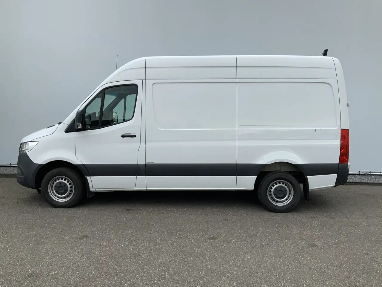 Mercedes-Benz Sprinter 316 2.2 CDI L2H2 Airco Cruise Camera Navi Trekhaak - Gesloten bestelwagen: afbeelding 3 Mercedes-Benz Sprinter 316 2.2 CDI L2H2 Airco Cruise Camera Navi Trekhaak - Gesloten bestelwagen: afbeelding 3