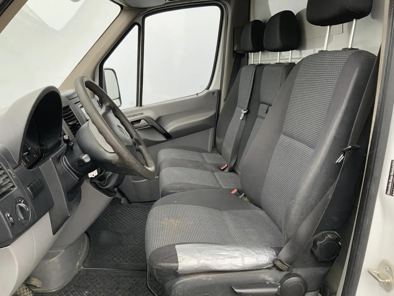 Mercedes-Benz Sprinter 513 2.2 CDI 432 Meubelbak & Deuren 3 Zits Cruise T - Bestelwagen gesloten laadbak: afbeelding 4 Mercedes-Benz Sprinter 513 2.2 CDI 432 Meubelbak & Deuren 3 Zits Cruise T - Bestelwagen gesloten laadbak: afbeelding 4