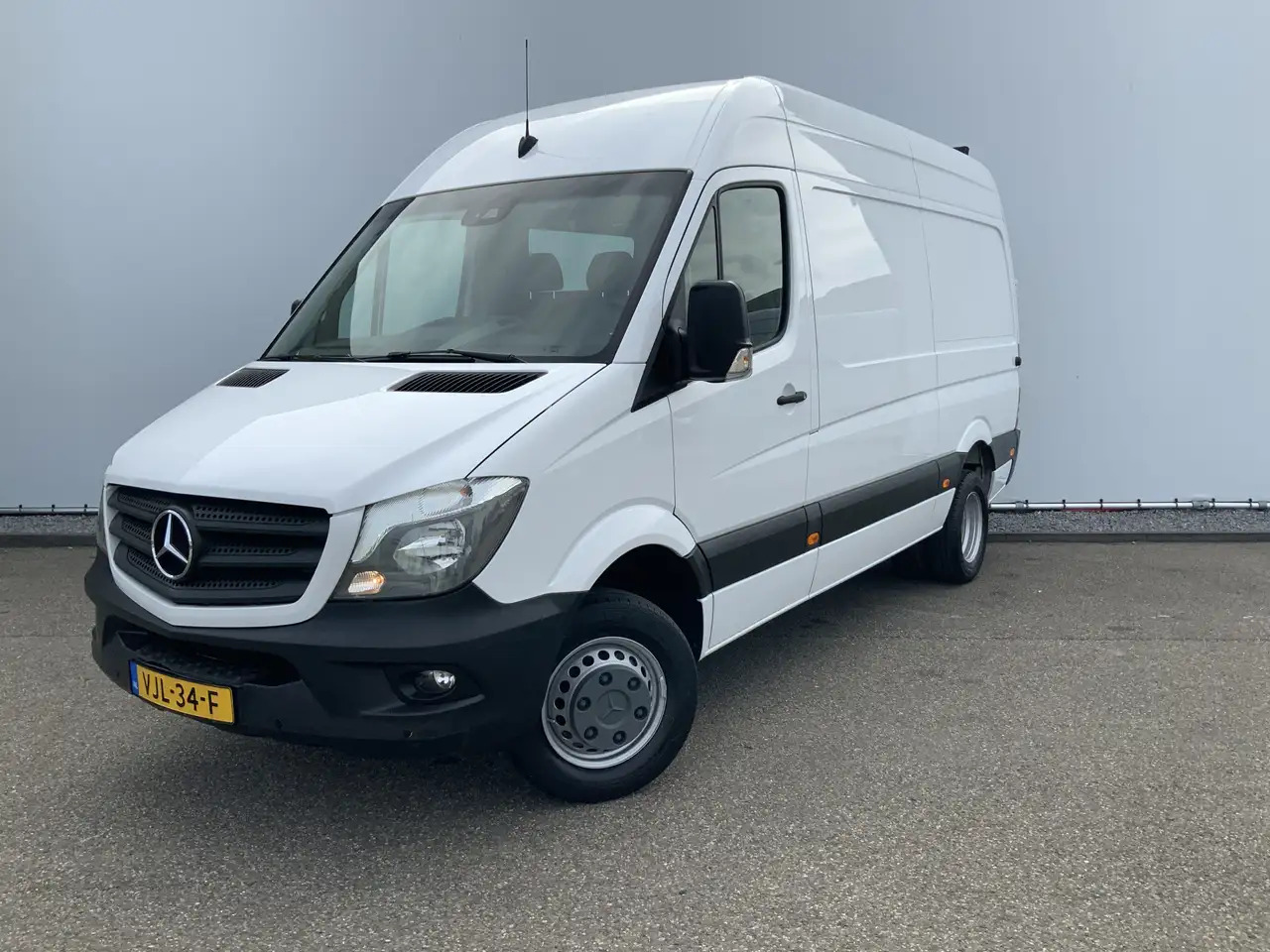 Mercedes-Benz Sprinter 516 2.2 CDI 366 L2H2 Camera Trekhaak 3500 kg Dub L - Gesloten bestelwagen: afbeelding 1 Mercedes-Benz Sprinter 516 2.2 CDI 366 L2H2 Camera Trekhaak 3500 kg Dub L - Gesloten bestelwagen: afbeelding 1