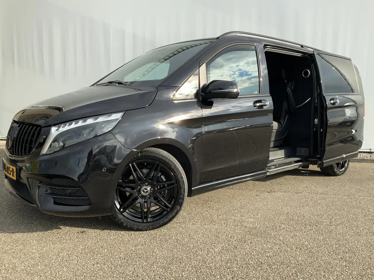 Mercedes-Benz V 300 300d Extra Lang Dub Cab Autom. Avantgarde Edition - Bestelwagen met dubbele cabine: afbeelding 2 Mercedes-Benz V 300 300d Extra Lang Dub Cab Autom. Avantgarde Edition - Bestelwagen met dubbele cabine: afbeelding 2