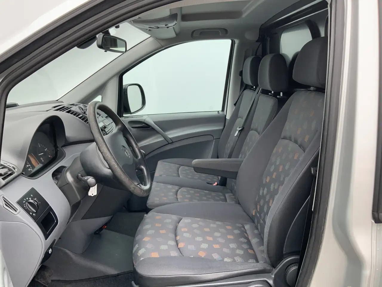 Mercedes-Benz Vito 111 CDI 320 Lang HD Amigo Koel Vries Werkt 100% 3 - Koelwagen: afbeelding 5 Mercedes-Benz Vito 111 CDI 320 Lang HD Amigo Koel Vries Werkt 100% 3 - Koelwagen: afbeelding 5
