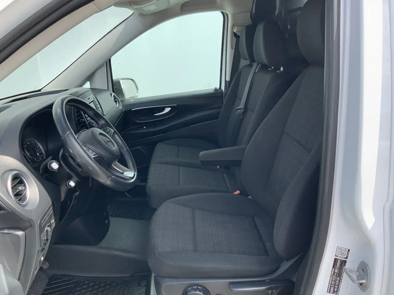 Mercedes-Benz Vito 114 CDI Lang Automaat Cruise Camera 3 Zits Trekhaa - Gesloten bestelwagen: afbeelding 4 Mercedes-Benz Vito 114 CDI Lang Automaat Cruise Camera 3 Zits Trekhaa - Gesloten bestelwagen: afbeelding 4