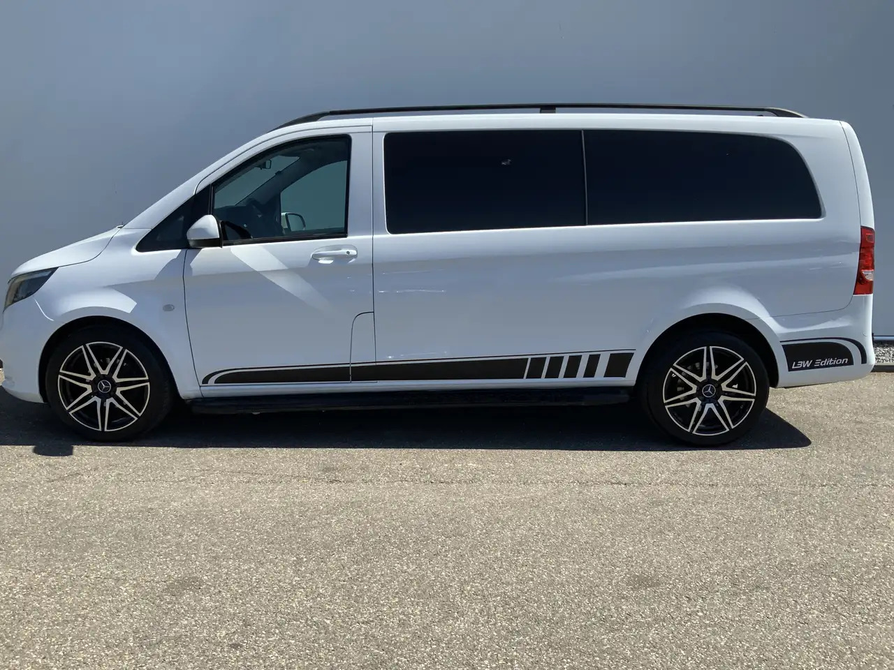 Mercedes-Benz Vito Tourer XL 114 CDI Autom. Airco Cruise Camera Alu V - Gesloten bestelwagen: afbeelding 4 Mercedes-Benz Vito Tourer XL 114 CDI Autom. Airco Cruise Camera Alu V - Gesloten bestelwagen: afbeelding 4