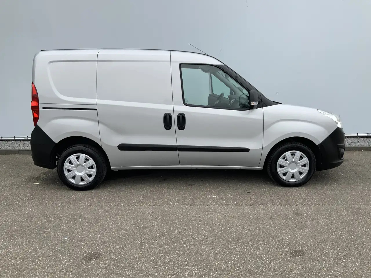 Kleine bestelwagen Opel Combo 1.3 CDTi L1H1 Edition Airco Euro 6: afbeelding 20