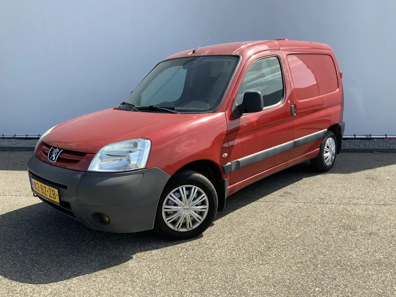 Peugeot Partner 170C 1.4 Avantage Benzine Trekhaak 900 kg Elec Raa - Kleine bestelwagen: afbeelding 1 Peugeot Partner 170C 1.4 Avantage Benzine Trekhaak 900 kg Elec Raa - Kleine bestelwagen: afbeelding 1