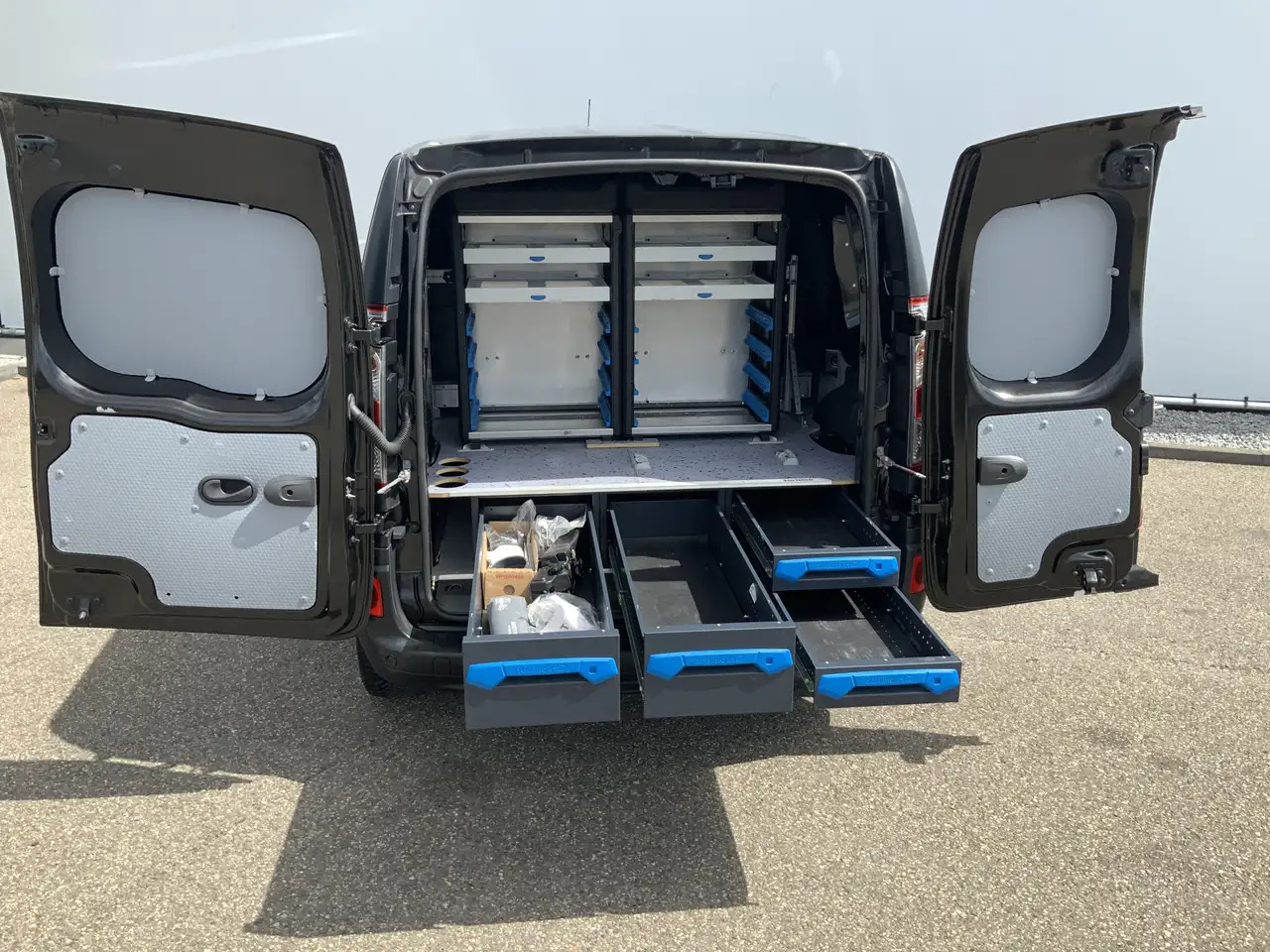 Renault Kangoo 1.5 dCi 90 Energy Comfort Plus .Sortimo Kasten Com - Kleine bestelwagen: afbeelding 3 Renault Kangoo 1.5 dCi 90 Energy Comfort Plus .Sortimo Kasten Com - Kleine bestelwagen: afbeelding 3