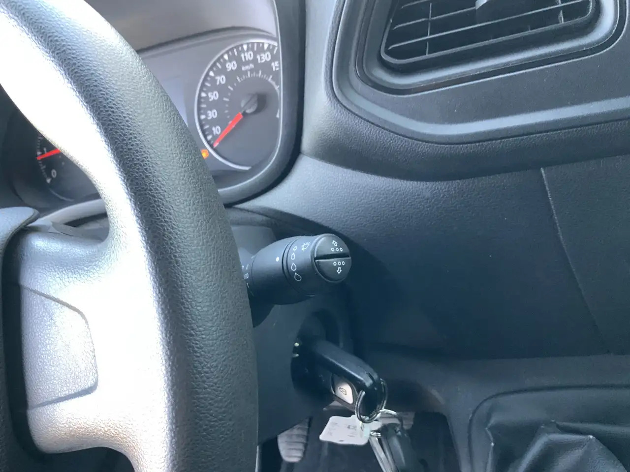 Renault Master T35 2.3 dCi 135 L2H2 Airco Cruise Navi Side Bar Ca - Gesloten bestelwagen: afbeelding 4 Renault Master T35 2.3 dCi 135 L2H2 Airco Cruise Navi Side Bar Ca - Gesloten bestelwagen: afbeelding 4