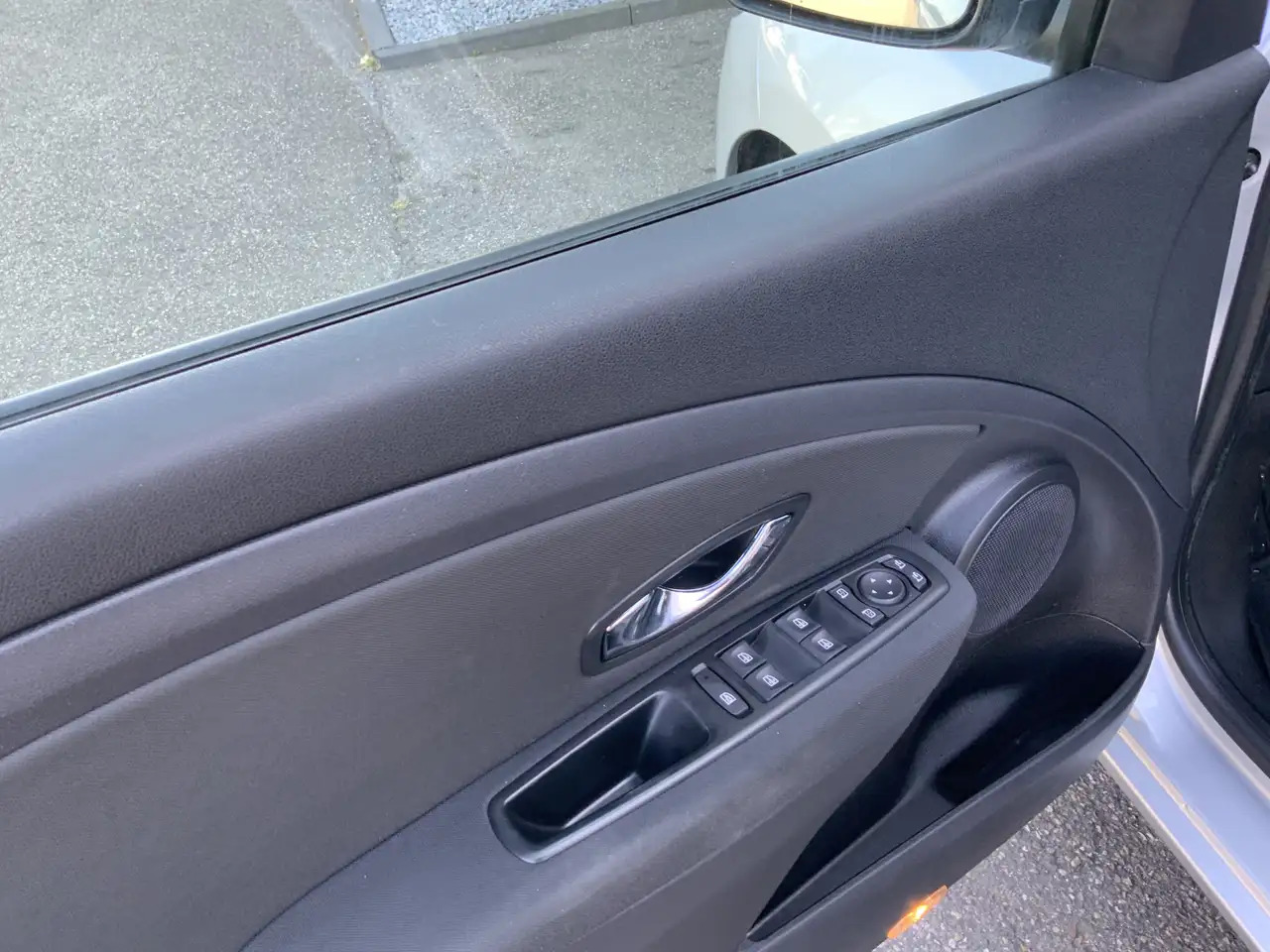 Renault Megane 1.5 dCi Expression Airco Navi Grijs Kenteken Euro - Personenwagen: afbeelding 5 Renault Megane 1.5 dCi Expression Airco Navi Grijs Kenteken Euro - Personenwagen: afbeelding 5