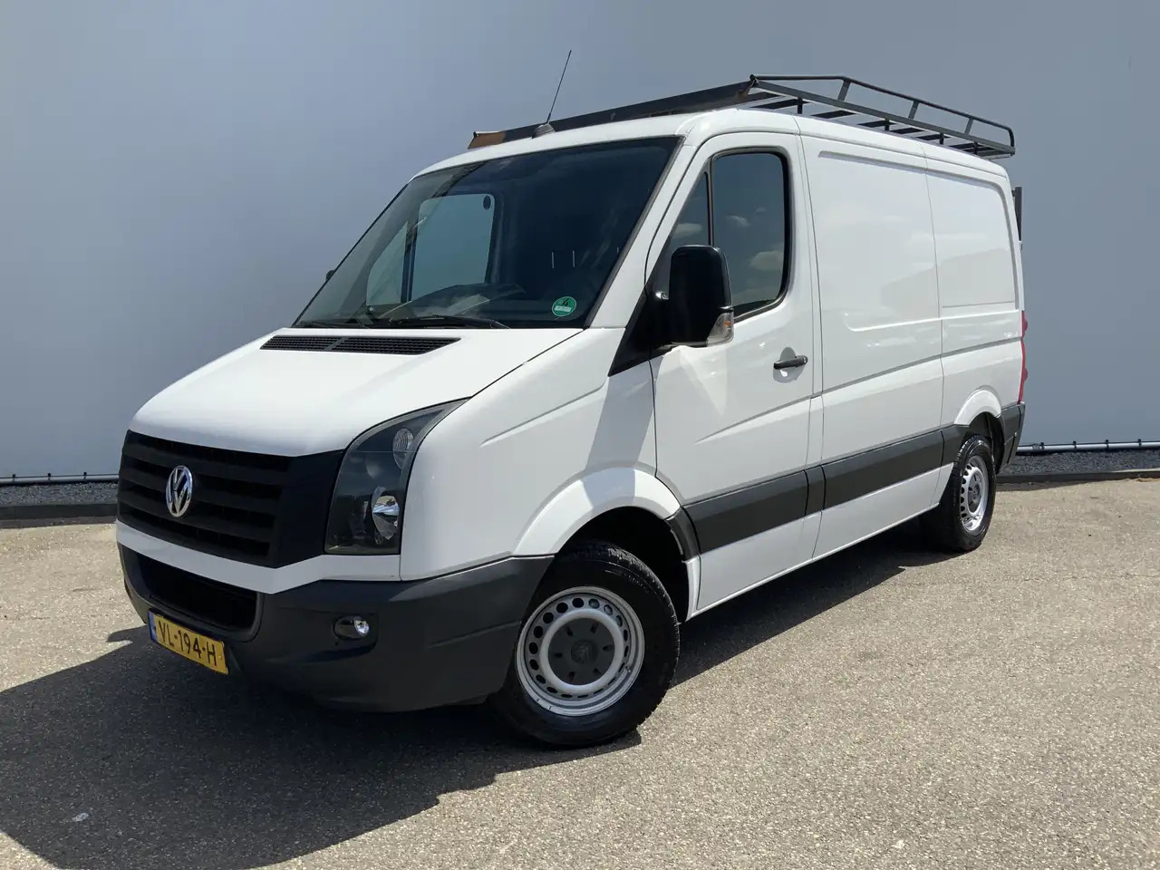 Volkswagen Crafter 35 2.0 TDI L1H1 Airco Cruise 3 Zits Trekhaak 2000 - Gesloten bestelwagen: afbeelding 1 Volkswagen Crafter 35 2.0 TDI L1H1 Airco Cruise 3 Zits Trekhaak 2000 - Gesloten bestelwagen: afbeelding 1