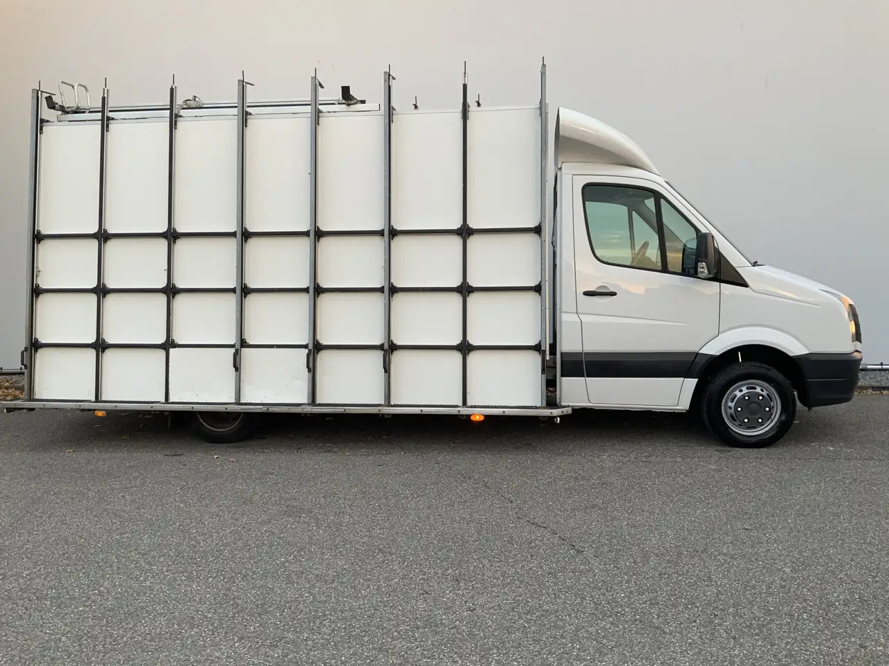 Bestelwagen gesloten laadbak, Gemeentelijke machine/ Speciaal Volkswagen Crafter 35 2.0 TDI L3H1 Glasresteel Airco Cruise 3 Zits UI: afbeelding 8