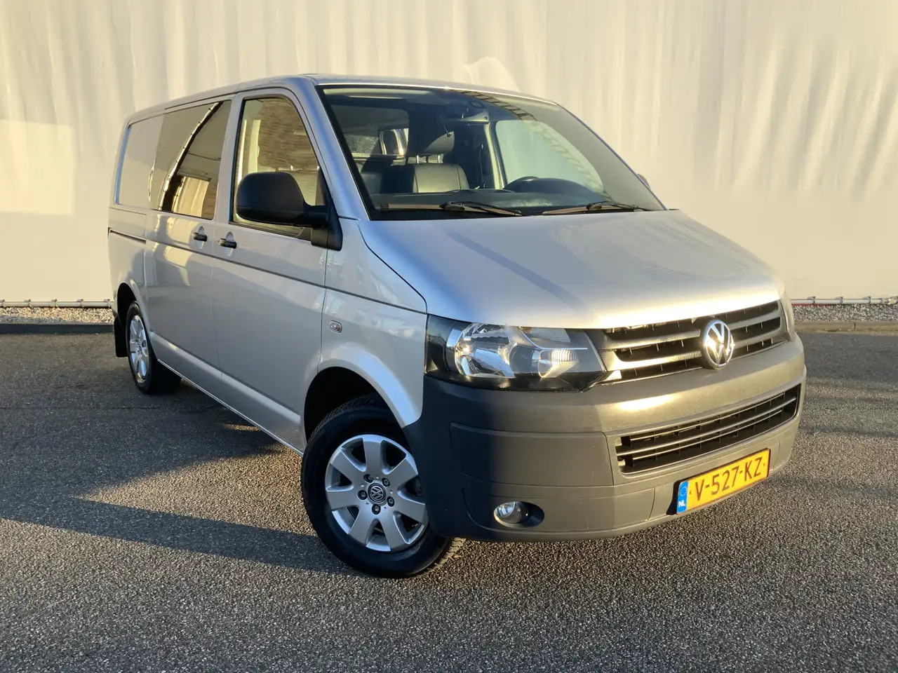Gesloten bestelwagen Volkswagen T5 Transporter 2.0 L1H2 Benzine Airco Navi Dub Schuifdeuren Leer: afbeelding 23