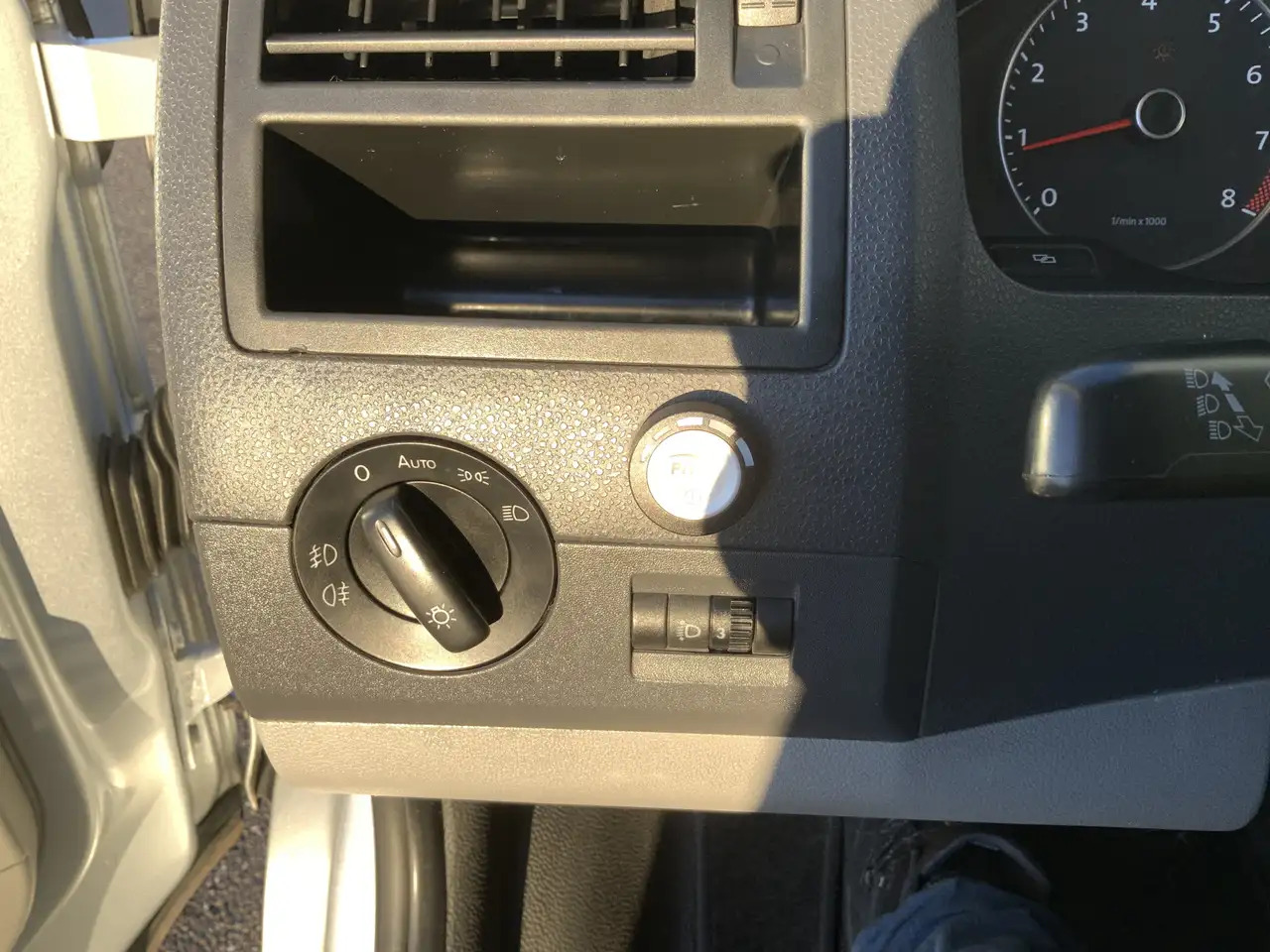 Gesloten bestelwagen Volkswagen T5 Transporter 2.0 L1H2 Benzine Airco Navi Dub Schuifdeuren Leer: afbeelding 18