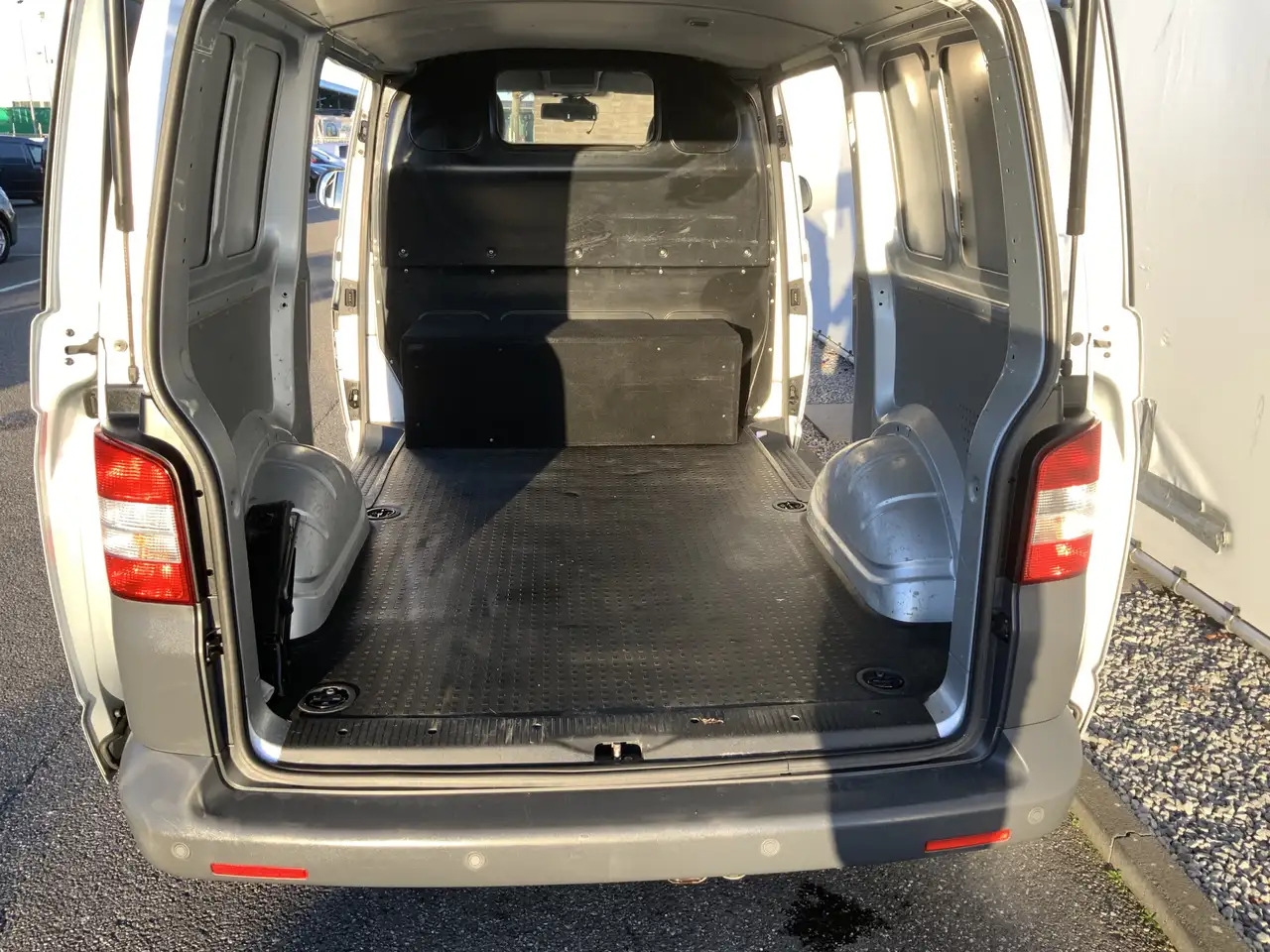 Gesloten bestelwagen Volkswagen T5 Transporter 2.0 L1H2 Benzine Airco Navi Dub Schuifdeuren Leer: afbeelding 7