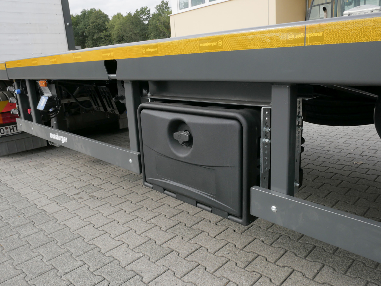Meusburger 3-Achs-Mega-Tele-Plateau-Sattelauflieger - Open bak met boorden oplegger: afbeelding 2 Meusburger 3-Achs-Mega-Tele-Plateau-Sattelauflieger - Open bak met boorden oplegger: afbeelding 2