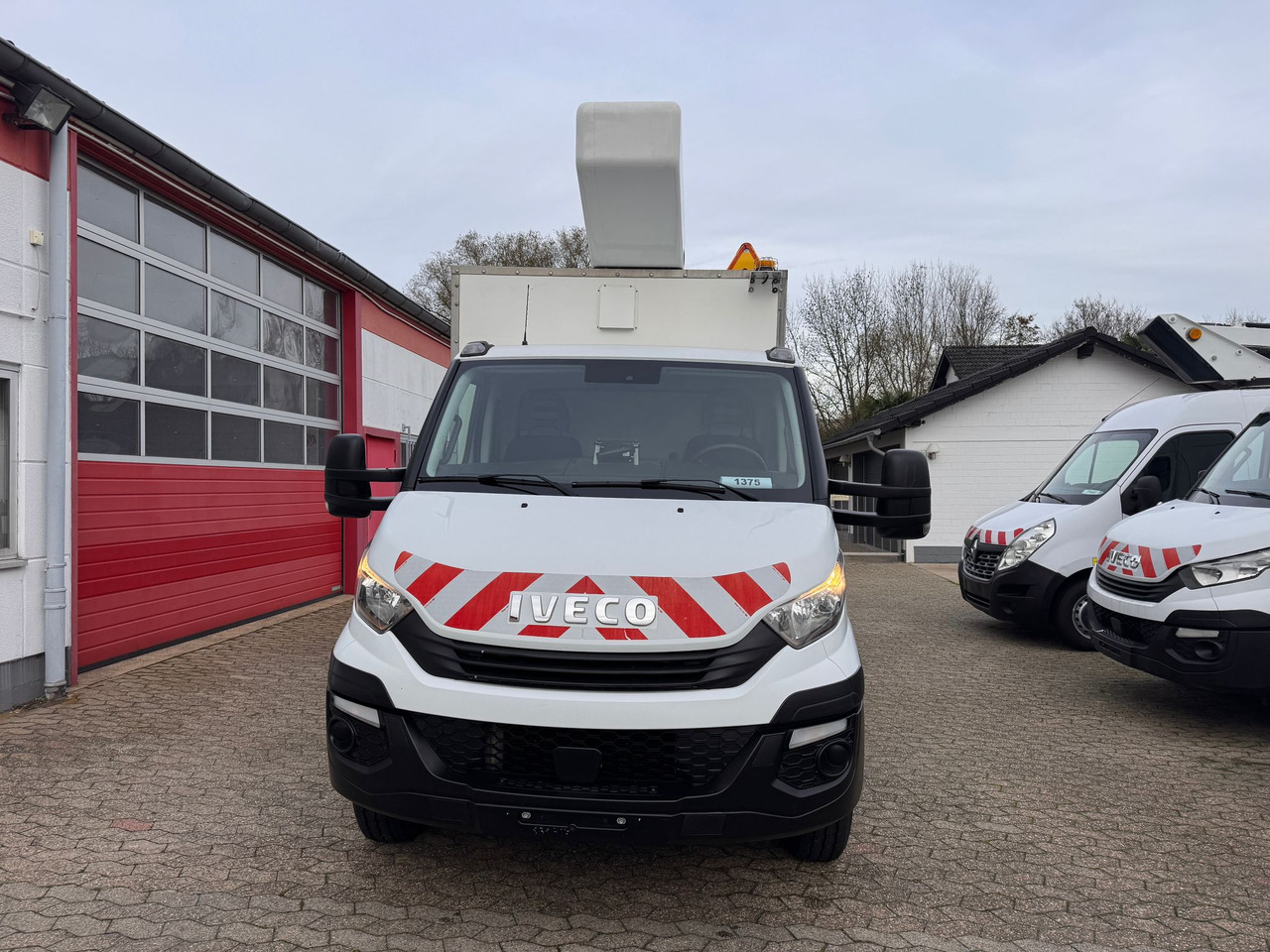IVECO Daily 70C18 Hubarbeitsbühne Steiger France Elevateur 172 CPL EURO 6C - Vrachtwagen hoogwerker: afbeelding 3 IVECO Daily 70C18 Hubarbeitsbühne Steiger France Elevateur 172 CPL EURO 6C - Vrachtwagen hoogwerker: afbeelding 3