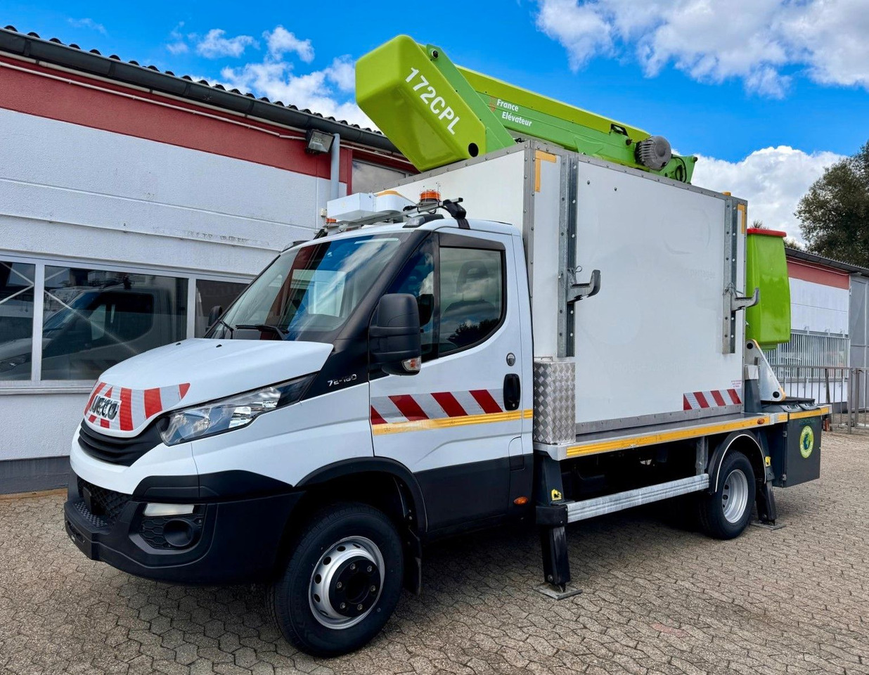 Iveco 70C18 Hubarbeitsbühne France Elevateur 172 CPL - Vrachtwagen hoogwerker: afbeelding 1 Iveco 70C18 Hubarbeitsbühne France Elevateur 172 CPL - Vrachtwagen hoogwerker: afbeelding 1
