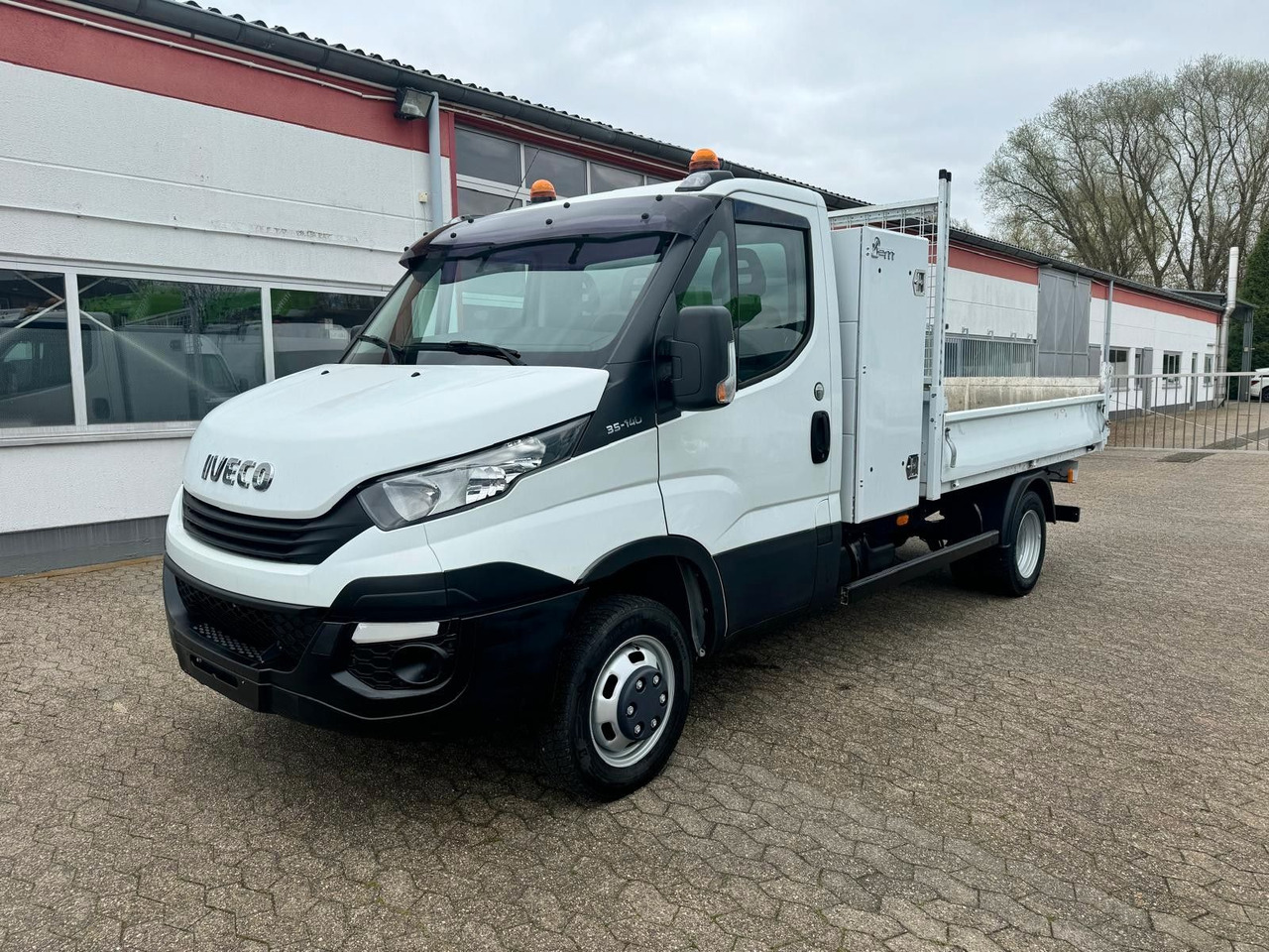 Iveco Daily 35C14 Kipper EURO 6 - Kipper bestelwagen: afbeelding 1 Iveco Daily 35C14 Kipper EURO 6 - Kipper bestelwagen: afbeelding 1