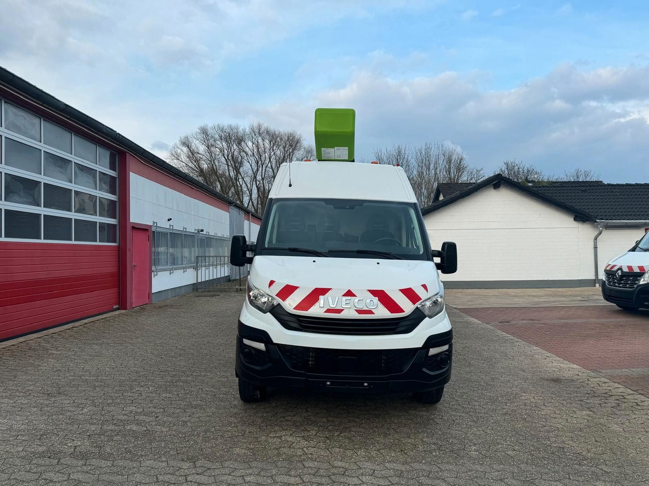 Iveco Daily 70C15 Steiger France Elevateur 172 TPFcc - Vrachtwagen hoogwerker: afbeelding 2 Iveco Daily 70C15 Steiger France Elevateur 172 TPFcc - Vrachtwagen hoogwerker: afbeelding 2