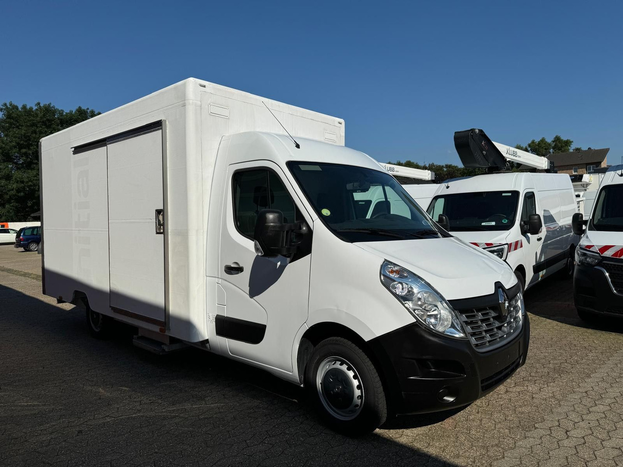 Renault Master Koffer mit Auffahrrampe 1200kg Nutzlast - Bestelwagen gesloten laadbak: afbeelding 3 Renault Master Koffer mit Auffahrrampe 1200kg Nutzlast - Bestelwagen gesloten laadbak: afbeelding 3