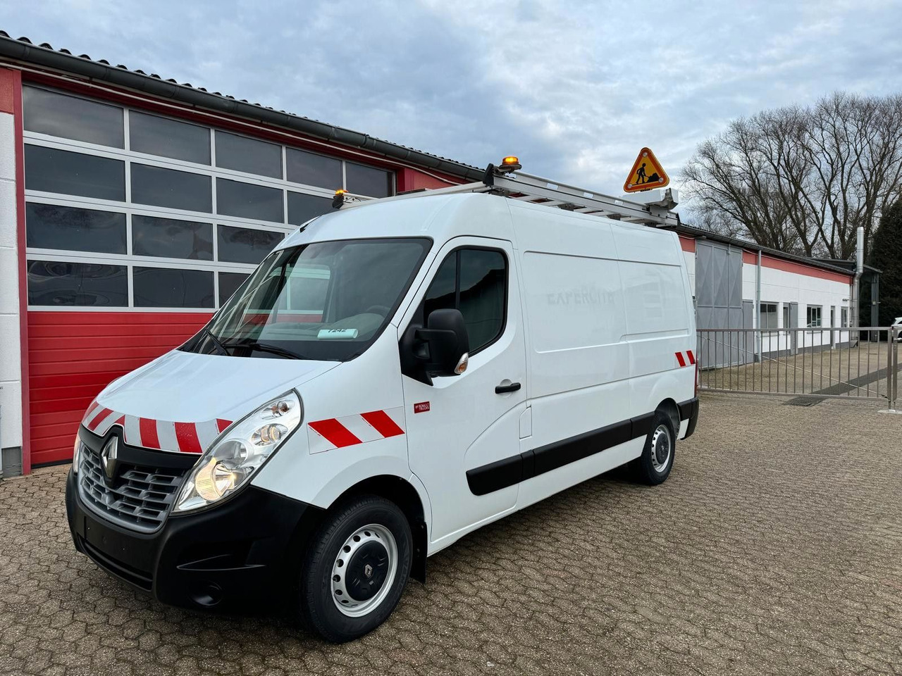 Renault Master Werkstattwagen Kastenwagen EURO 6 - Gesloten bestelwagen: afbeelding 1 Renault Master Werkstattwagen Kastenwagen EURO 6 - Gesloten bestelwagen: afbeelding 1