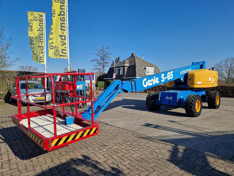Genie S65 4X4 - Telescoophoogwerker: afbeelding 1 Genie S65 4X4 - Telescoophoogwerker: afbeelding 1