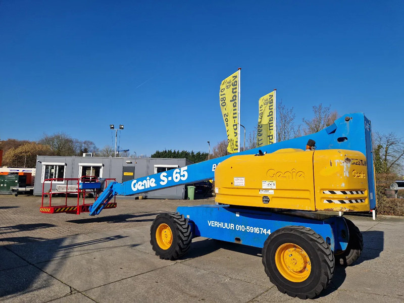 Genie S65 4X4 - Telescoophoogwerker: afbeelding 3 Genie S65 4X4 - Telescoophoogwerker: afbeelding 3