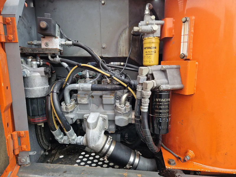 Rupsgraafmachine Hitachi ZX160LC-3 met zeer net rijwerk: afbeelding 5