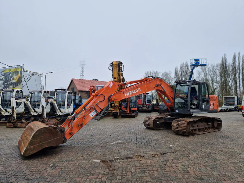 Hitachi ZX160LC-3 rijwerk zeer netjes - Rupsgraafmachine: afbeelding 2 Hitachi ZX160LC-3 rijwerk zeer netjes - Rupsgraafmachine: afbeelding 2