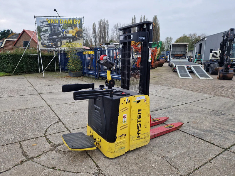 Hyster S1.5S elektrische stapelaar - Stapelaar: afbeelding 4 Hyster S1.5S elektrische stapelaar - Stapelaar: afbeelding 4