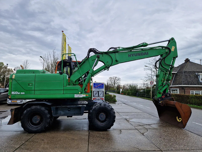 Hyundai Robex 160W-9A met 6-cilinder Cummins motor - Mobiele graafmachine: afbeelding 2 Hyundai Robex 160W-9A met 6-cilinder Cummins motor - Mobiele graafmachine: afbeelding 2