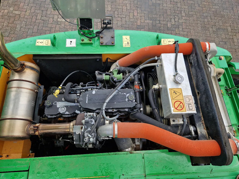 Hyundai Robex 160W-9A met 6-cilinder Cummins motor - Mobiele graafmachine: afbeelding 5 Hyundai Robex 160W-9A met 6-cilinder Cummins motor - Mobiele graafmachine: afbeelding 5