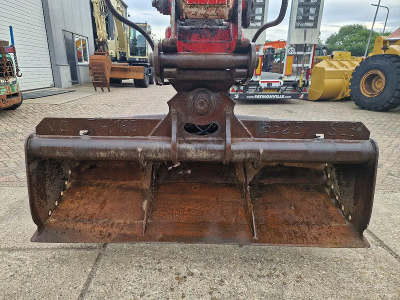 Lehnhoff snelwissel met kantelbak 1.98m. breed - Bak voor Bouwmachine: afbeelding 1 Lehnhoff snelwissel met kantelbak 1.98m. breed - Bak voor Bouwmachine: afbeelding 1