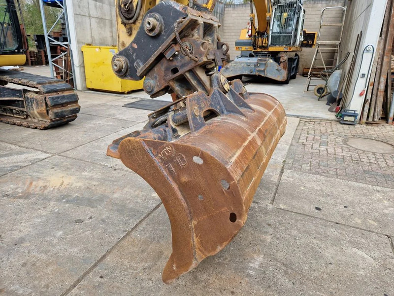 Onbekend hydraulische kantelbak 1.95m. - Bak voor Bouwmachine: afbeelding 4 Onbekend hydraulische kantelbak 1.95m. - Bak voor Bouwmachine: afbeelding 4