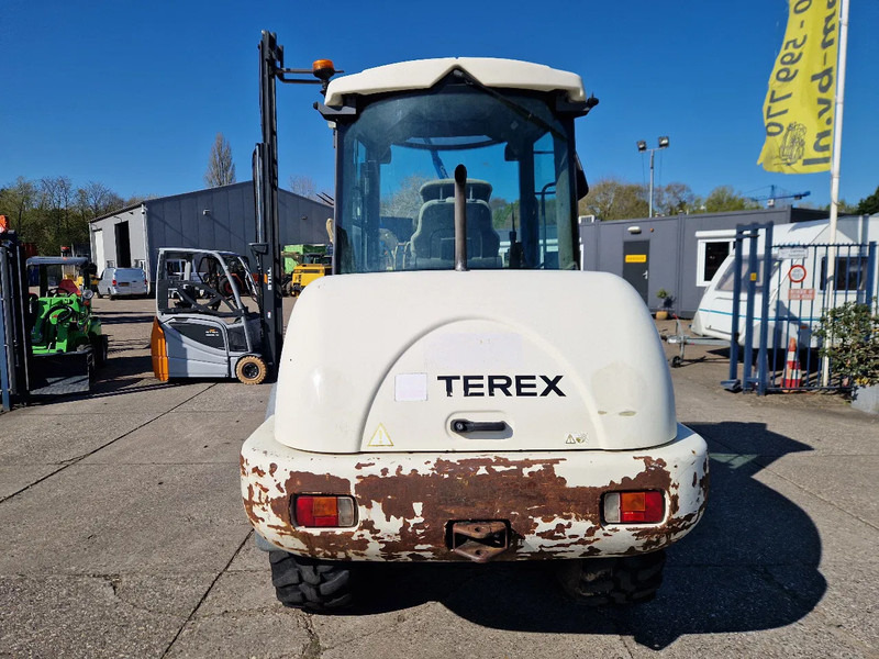 Terex TL80 palletvorken en 4in1-bak - Wiellader: afbeelding 3 Terex TL80 palletvorken en 4in1-bak - Wiellader: afbeelding 3