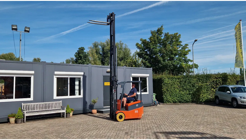 Elektrische heftruck Toyota 1500 kg. elektrisch hefhoogte 5.00m.: afbeelding 20 Elektrische heftruck Toyota 1500 kg. elektrisch hefhoogte 5.00m.: afbeelding 20