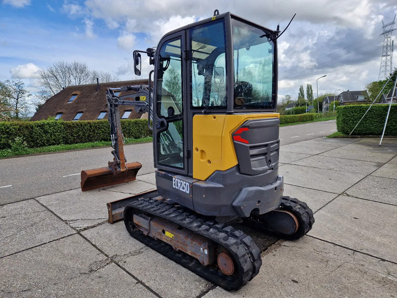 Volvo ECR25D met 2562 uur - Minigraafmachine: afbeelding 3 Volvo ECR25D met 2562 uur - Minigraafmachine: afbeelding 3