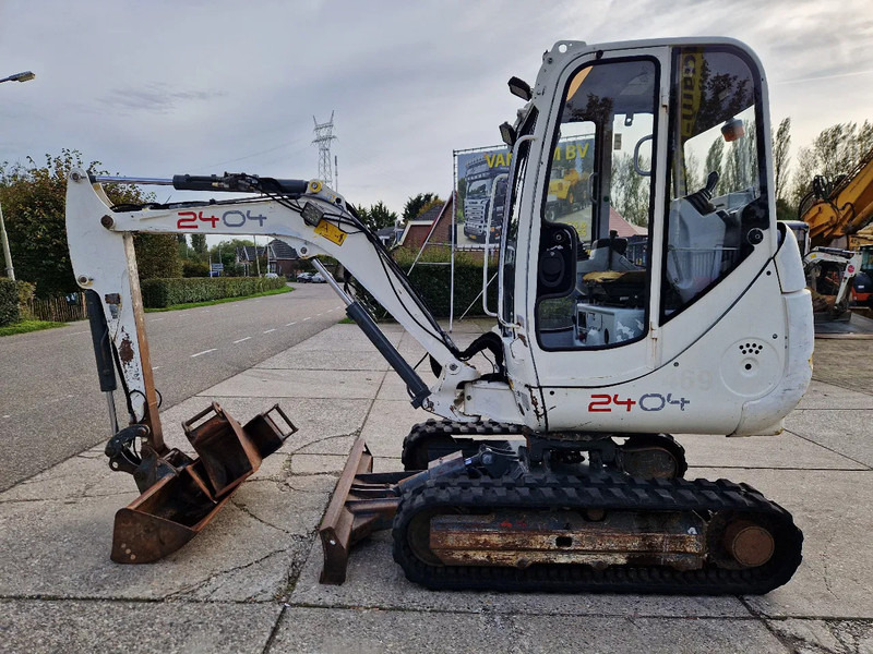WACKER NEUSON 2404RD kan op een berghelling werken - Minigraafmachine: afbeelding 3 WACKER NEUSON 2404RD kan op een berghelling werken - Minigraafmachine: afbeelding 3