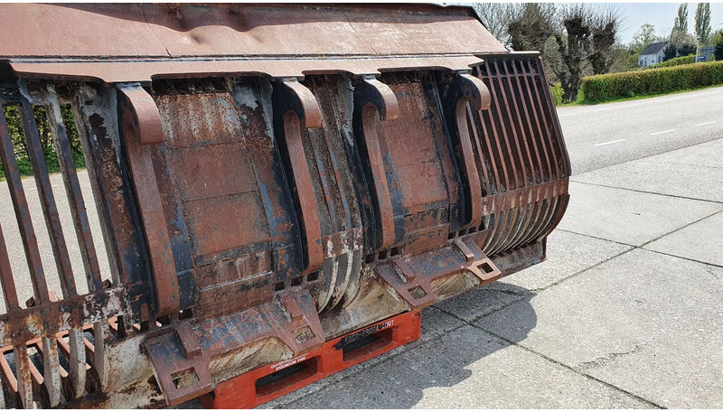 Zeer zware puinbak dubbele Caterpillar aansluiting - Bak voor Bouwmachine: afbeelding 3 Zeer zware puinbak dubbele Caterpillar aansluiting - Bak voor Bouwmachine: afbeelding 3