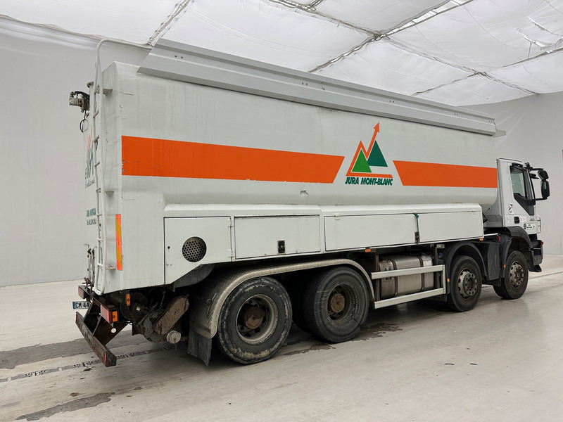 Iveco Eurotrakker 450 - Tankwagen: afbeelding 4 Iveco Eurotrakker 450 - Tankwagen: afbeelding 4