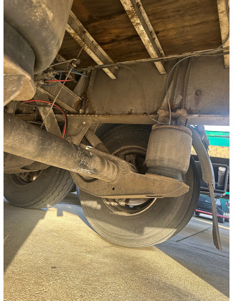 Lecitrailer Plateau - Open bak met boorden oplegger: afbeelding 3 Lecitrailer Plateau - Open bak met boorden oplegger: afbeelding 3