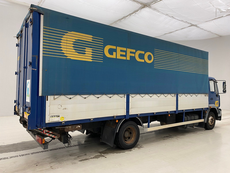 MAN LE 14.220 - Schuifzeilen vrachtwagen: afbeelding 4 MAN LE 14.220 - Schuifzeilen vrachtwagen: afbeelding 4