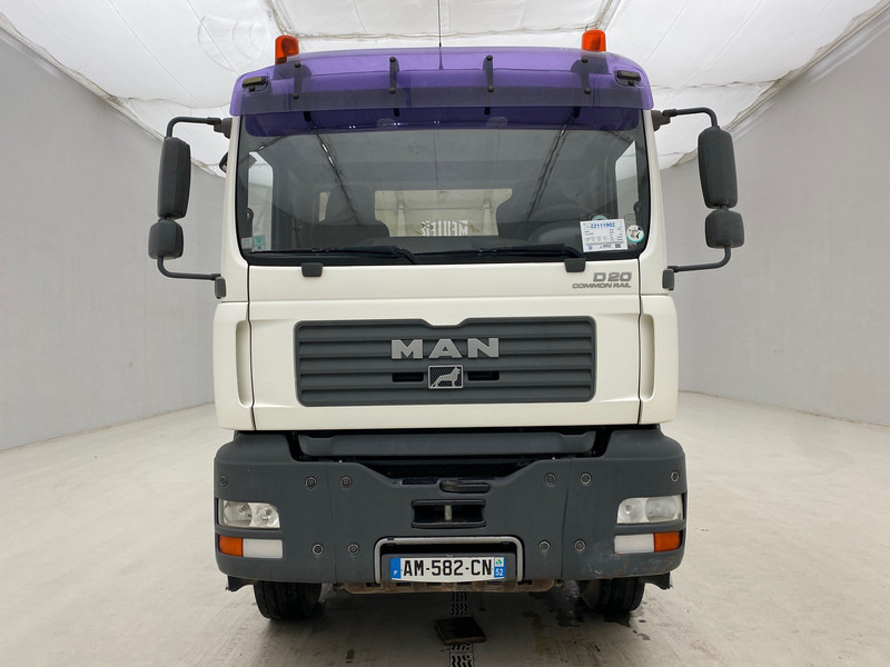 MAN TGA 33.350 - 6x4 - Kipper vrachtwagen: afbeelding 2 MAN TGA 33.350 - 6x4 - Kipper vrachtwagen: afbeelding 2