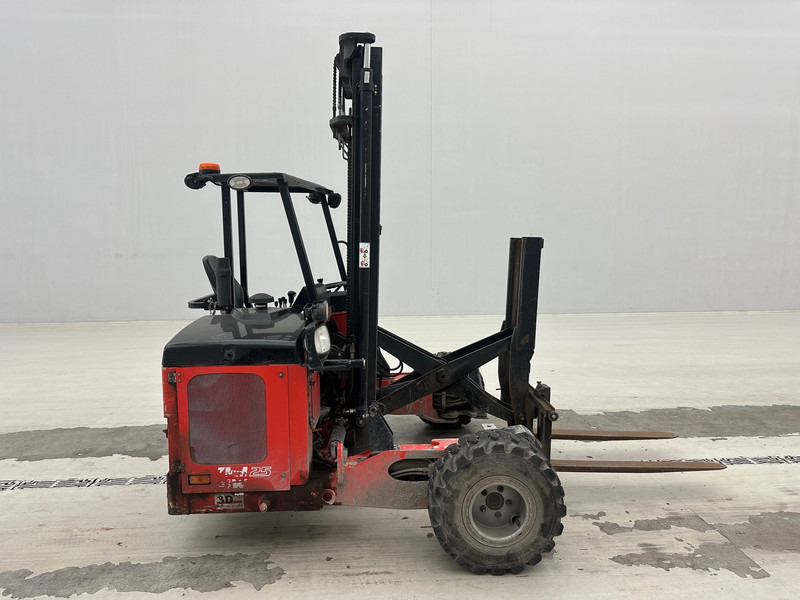 Manitou TMM25 4W - Meeneemheftruck: afbeelding 4 Manitou TMM25 4W - Meeneemheftruck: afbeelding 4