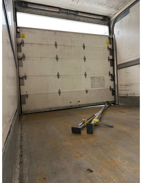 Koelwagen vrachtwagen Mercedes-Benz Atego 1217: afbeelding 11 Koelwagen vrachtwagen Mercedes-Benz Atego 1217: afbeelding 11