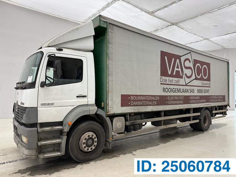 Mercedes-Benz Atego 1823 - Schuifzeilen vrachtwagen: afbeelding 1 Mercedes-Benz Atego 1823 - Schuifzeilen vrachtwagen: afbeelding 1
