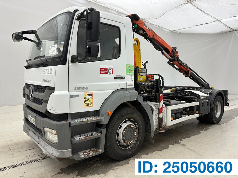 Mercedes-Benz Axor 1824 - Haakarmsysteem vrachtwagen, Kraanwagen: afbeelding 1 Mercedes-Benz Axor 1824 - Haakarmsysteem vrachtwagen, Kraanwagen: afbeelding 1