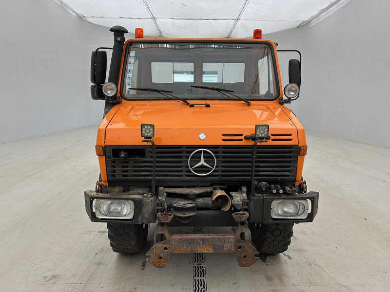 Mercedes-Benz Unimog U427 - Kipper vrachtwagen: afbeelding 2 Mercedes-Benz Unimog U427 - Kipper vrachtwagen: afbeelding 2