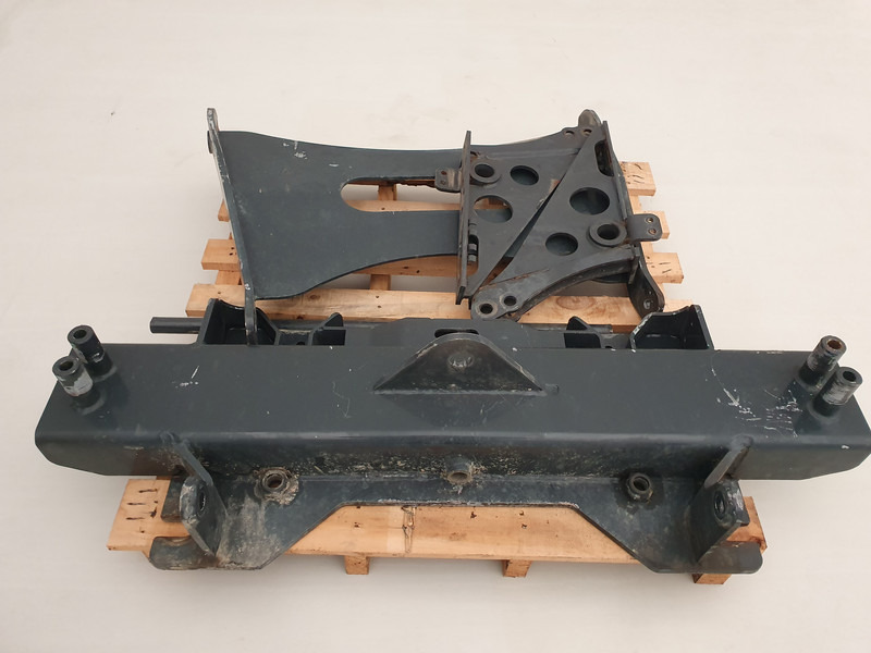 Scania G-Serie DIN-plaat DIN-plaat SCANIA G-Serie Bumper zout strooimachine - Onderdelen: afbeelding 2 Scania G-Serie DIN-plaat DIN-plaat SCANIA G-Serie Bumper zout strooimachine - Onderdelen: afbeelding 2