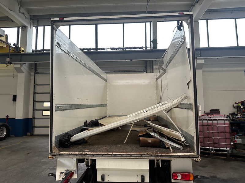 Renault D240 - Bakwagen: afbeelding 4 Renault D240 - Bakwagen: afbeelding 4